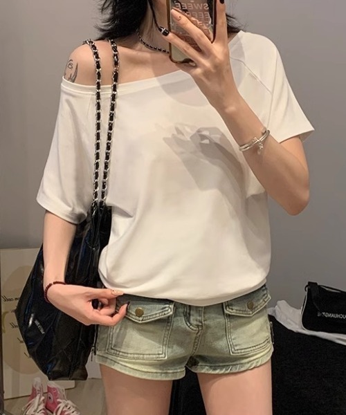 Teem Store（チームストア）の「シンプルデザインワンショルTシャツ（Tシャツ/カットソー・レディース・グレー/ネイビー/ホワイト/ブラック・S/M/L）」の6枚目の写真