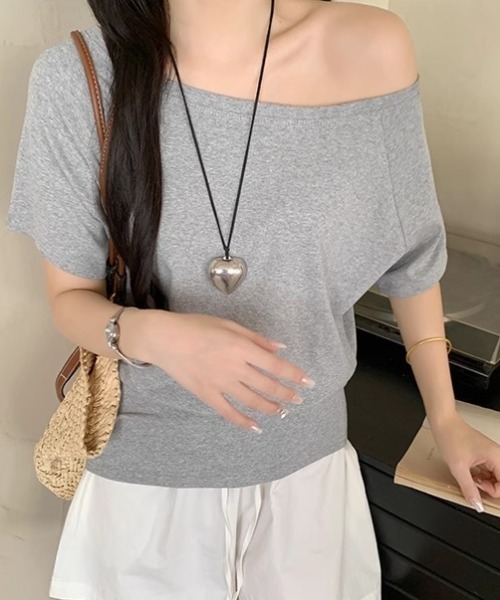 Teem Store（チームストア）の「シンプルデザインワンショルTシャツ（Tシャツ/カットソー・レディース・グレー/ネイビー/ホワイト/ブラック・S/M/L）」の13枚目の写真