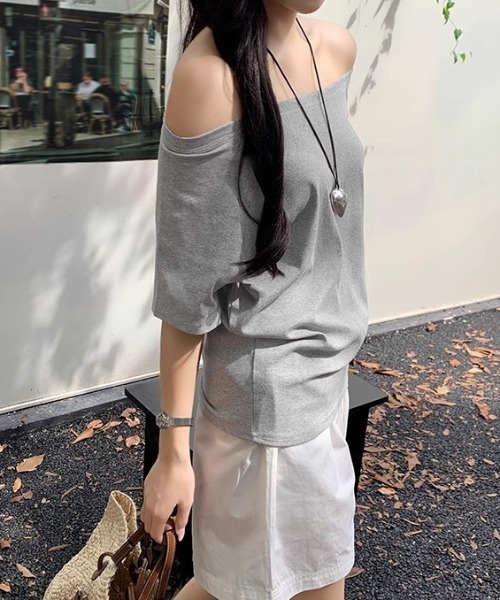Teem Store（チームストア）の「シンプルデザインワンショルTシャツ（Tシャツ/カットソー・レディース・グレー/ネイビー/ホワイト/ブラック・S/M/L）」の12枚目の写真