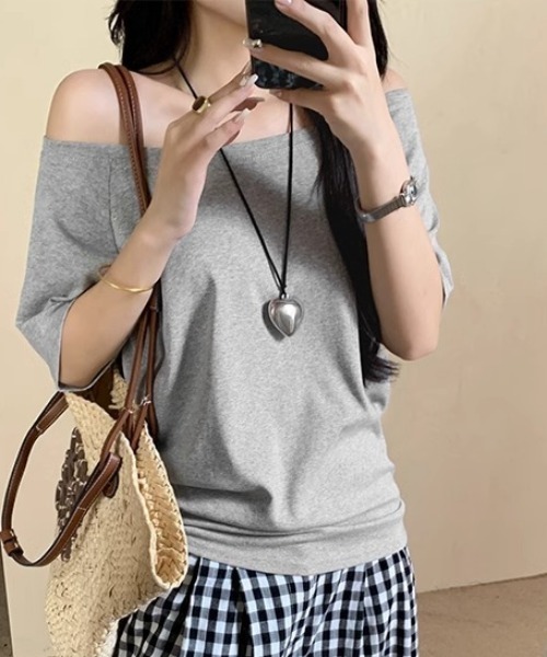 Teem Store（チームストア）の「シンプルデザインワンショルTシャツ（Tシャツ/カットソー・レディース・グレー/ネイビー/ホワイト/ブラック・S/M/L）」の15枚目の写真