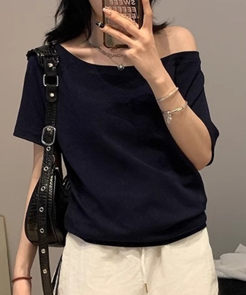 Teem Store（チームストア）の「シンプルデザインワンショルTシャツ（Tシャツ/カットソー・レディース・グレー/ネイビー/ホワイト/ブラック・S/M/L）」の9枚目の写真