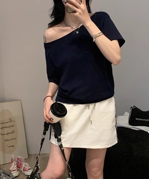 Teem Store（チームストア）の「シンプルデザインワンショルTシャツ（Tシャツ/カットソー・レディース・グレー/ネイビー/ホワイト/ブラック・S/M/L）」の7枚目の写真