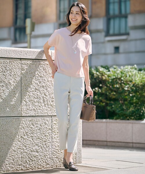 J.PRESS(ジェイプレス)の「【洗える】セルロースリネンストレッチ テーパード パンツ(その他パンツ・レディース・ベージュ系/ライトグレー系/オレンジ系/グレー系・13/9/11/7)」の9枚目の写真