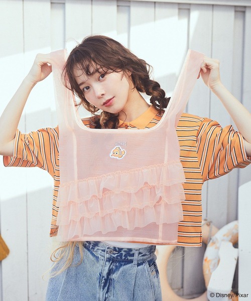 earth music&ecology(アースミュージックアンドエコロジー)の「Finding Nemo/シアーフリルバッグ(トートバッグ・レディース・ピンク/ブルー/イエロー/オレンジ・FREE)」の1枚目の写真