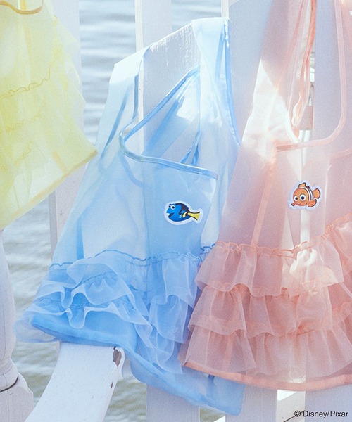 earth music&ecology(アースミュージックアンドエコロジー)の「Finding Nemo/シアーフリルバッグ(トートバッグ・レディース・ピンク/ブルー/イエロー/オレンジ・FREE)」の2枚目の写真