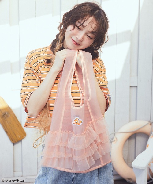 earth music&ecology(アースミュージックアンドエコロジー)の「Finding Nemo/シアーフリルバッグ(トートバッグ・レディース・ピンク/ブルー/イエロー/オレンジ・FREE)」の5枚目の写真