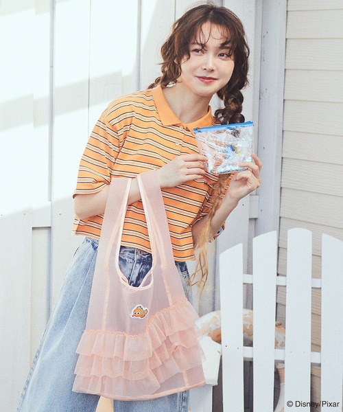 earth music&ecology(アースミュージックアンドエコロジー)の「Finding Nemo/シアーフリルバッグ(トートバッグ・レディース・ピンク/ブルー/イエロー/オレンジ・FREE)」の7枚目の写真