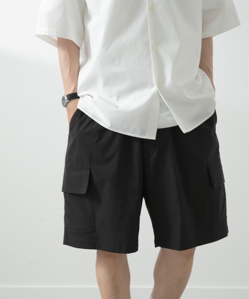 ITEMS URBANRESEARCH(アイテムズ アーバンリサーチ)の「ウエストイージーポリカーゴショーツ(その他パンツ・メンズ・アイボリー/カーキ/ブラック・MEDIUM/LARGE/SMALL)」の19枚目の写真