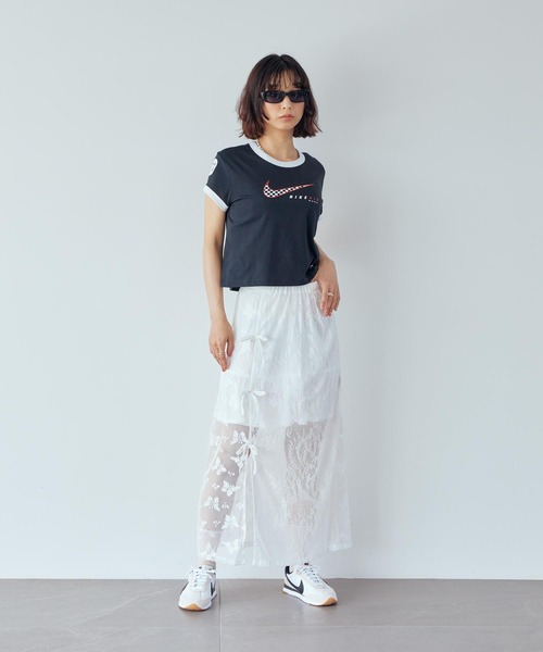 NIKE(ナイキ)の「ナイキ スポーツウェア クラブ ウィメンズ ショートスリーブ Tシャツ / Nike Sportswear Club Women's Short-Sleeve T-Shirt HQ1708-010 Black(Tシャツ/カットソー・レディース・ブラック・XL/L/M/S/XS)」の4枚目の写真