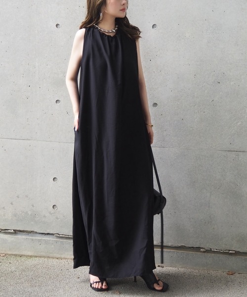 LOHEN ブラック ノースリーブ ロングワンピース back ribbon sleeveless long dress /ギャザー ネックバッグリボン