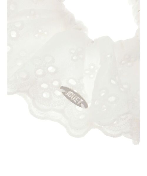 jouetie（ジュエティ）の「パンチングレースビッグシュシュ（シュシュ・レディース・レッド/オフホワイト/ブラック・FREE）」の11枚目の写真