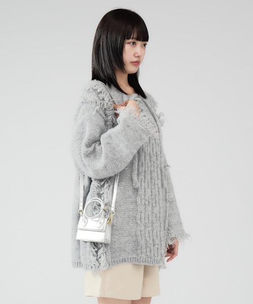 Chick（チック）の「Square Mini Shoulder & Hand Bag / スクエアミニハンドバッグ 2WAY（ショルダーバッグ・レディース・ホワイト/ブラック/シルバー・FREE）」の3枚目の写真