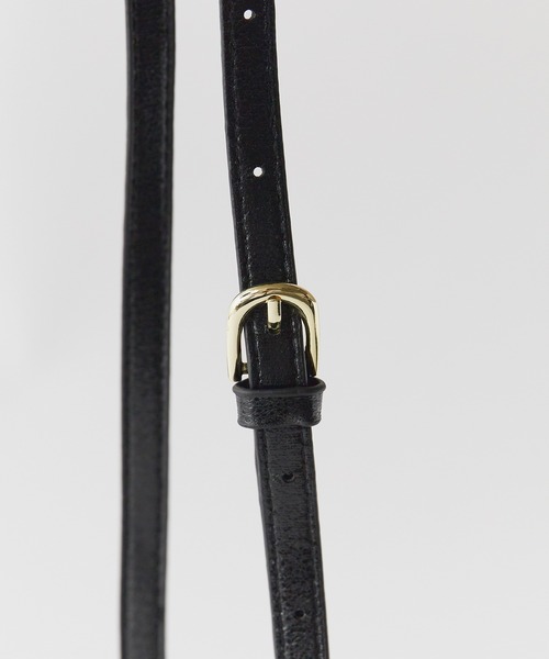 Chick（チック）の「Square Mini Shoulder & Hand Bag / スクエアミニハンドバッグ 2WAY（ショルダーバッグ・レディース・ホワイト/ブラック/シルバー・FREE）」の7枚目の写真