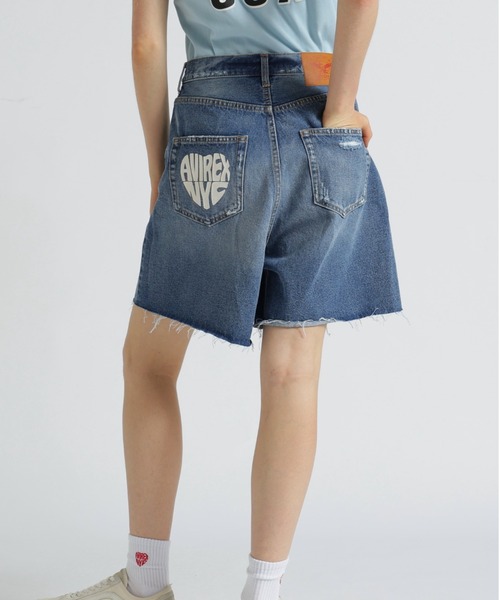 AVIREX(アヴィレックス)の「《直営店限定》HEART SHORT PANTS/ハートショートパンツ(デニムパンツ・レディース・ブルー系その他/オフホワイト・M/S)」の2枚目の写真