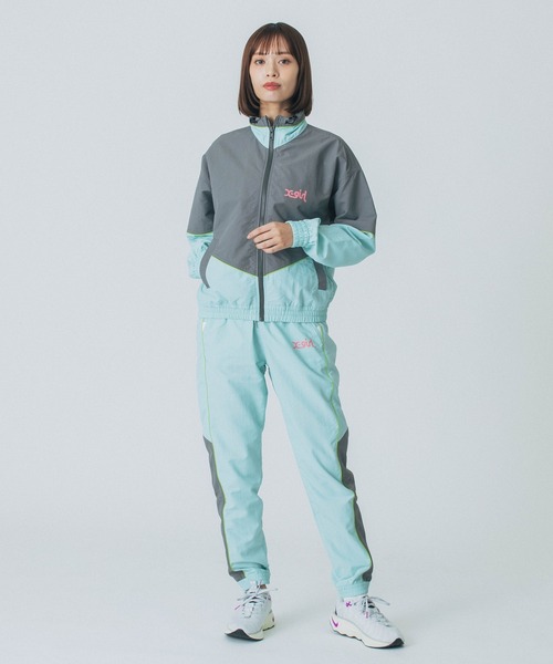 X-girl ナイロンジャケット X-girl（エックスガール）の「LOGO COACH JACKET（ナイロン