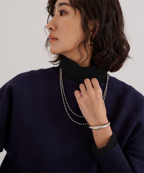 UR'S(ユアーズ)の「ボトルネックラウンドヘムプルオーバー(Tシャツ/カットソー・レディース・ブラック/クリーム/杢グレー/ホワイト・L/M/S)」の11枚目の写真