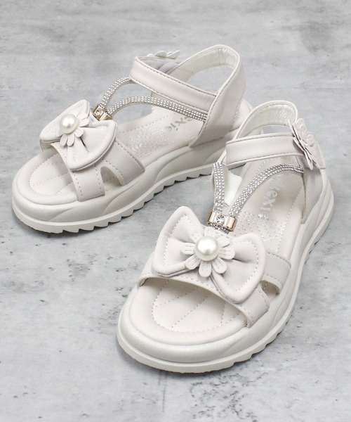THE CASUAL(カジュアル)の「キッズ サマーサンダル(サンダル・キッズ・ホワイト系/ホワイト系1/ホワイト系2/ホワイト系3/ピンク系/ピンク系1/ピンク系2/ピンク系3・18cm/19cm/20cm/21cm/22cm)」の4枚目の写真