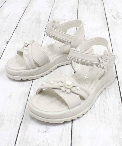 THE CASUAL(カジュアル)の「キッズ サマーサンダル(サンダル・キッズ・ホワイト系/ホワイト系1/ホワイト系2/ホワイト系3/ピンク系/ピンク系1/ピンク系2/ピンク系3・18cm/19cm/20cm/21cm/22cm)」の9枚目の写真
