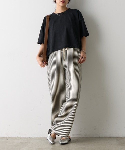 COLONY 2139(コロニートゥーワンスリーナイン)の「スマートワイドクロップドTシャツ(Tシャツ/カットソー・レディース・ブラック/グレー/ブルー/ホワイト/ピンク・FREE)」の18枚目の写真