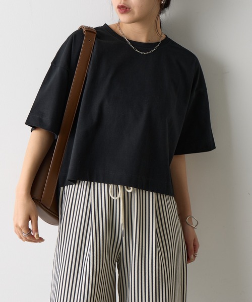 COLONY 2139(コロニートゥーワンスリーナイン)の「スマートワイドクロップドTシャツ(Tシャツ/カットソー・レディース・ブラック/グレー/ブルー/ホワイト/ピンク・FREE)」の14枚目の写真