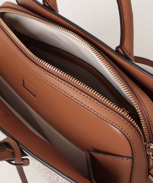 MICHAEL KORS(マイケルコース)の「LAILA サッチェル ミディアム - MKシグネチャー(ハンドバッグ・レディース・ホワイト系その他・FREE)」の9枚目の写真