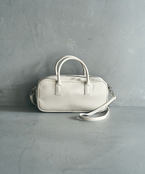 coen(コーエン)の「スクエアボストンショルダーバッグ(ショルダーバッグ・レディース・オフホワイト/ブラック/ブラウン/ダークブラウン・FREE)」の2枚目の写真