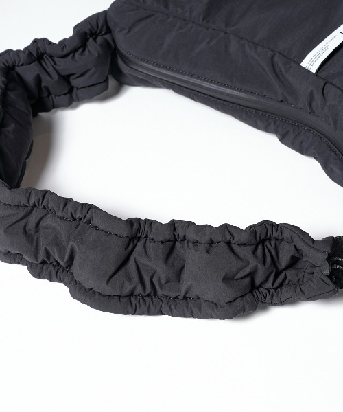 MAKAVELIC（マキャベリック）の「La Lune Shoulder Bag（バックパック/リュック・メンズ・ダークネイビー/カーキ・ONESIZE）」の12枚目の写真