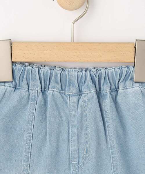 SHOO・LA・RUE（シューラルー）の「【100-150cm/ひんやり】ゆったりシルエットの デニムハーフパンツ（その他パンツ・キッズ・サックスブルー/ブルー系その他・15 /14/13/12/11/10）」の5枚目の写真