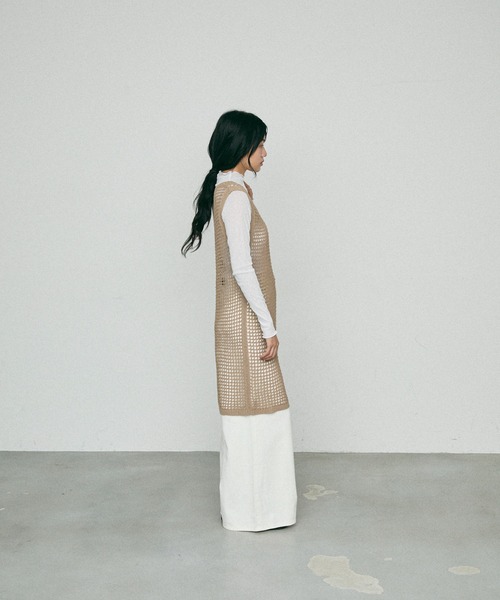 NUJOH(ヌゾ)の「Point Cut Mesh Sleeveless Knit / ポイントカット メッシュ ノースリーブ ニット(チュニック・レディース・ベージュ/ブラウン・FREE)」の17枚目の写真