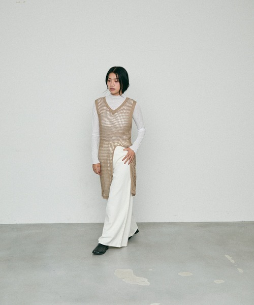 NUJOH(ヌゾ)の「Point Cut Mesh Sleeveless Knit / ポイントカット メッシュ ノースリーブ ニット(チュニック・レディース・ベージュ/ブラウン・FREE)」の19枚目の写真