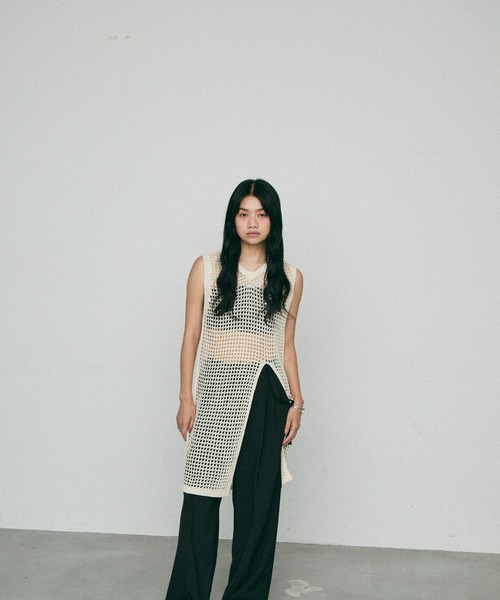 NUJOH(ヌゾ)の「Point Cut Mesh Sleeveless Knit / ポイントカット メッシュ ノースリーブ ニット(チュニック・レディース・ベージュ/ブラウン・FREE)」の21枚目の写真