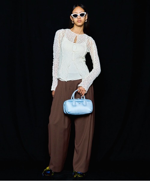 MAISON SPECIAL（メゾンスペシャル）の「With Real Leather Belt Asymmetry Tack Pants/リアルレザーベルトセットアシンメトリータックパンツ■セットアップ対応■（スラックス・レディース・グレー/ブラウン/ブラック・36/38）」の11枚目の写真
