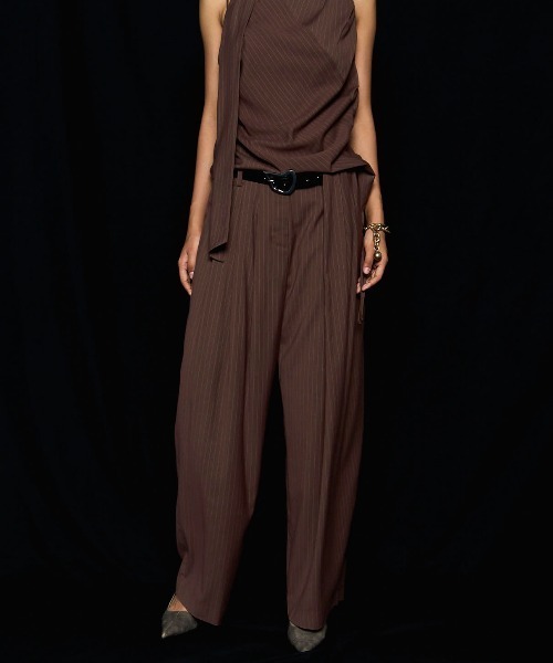 MAISON SPECIAL（メゾンスペシャル）の「With Real Leather Belt Asymmetry Tack Pants/リアルレザーベルトセットアシンメトリータックパンツ■セットアップ対応■（スラックス・レディース・グレー/ブラウン/ブラック・36/38）」の13枚目の写真