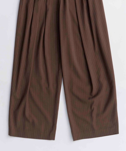 MAISON SPECIAL（メゾンスペシャル）の「With Real Leather Belt Asymmetry Tack Pants/リアルレザーベルトセットアシンメトリータックパンツ■セットアップ対応■（スラックス・レディース・グレー/ブラウン/ブラック・36/38）」の22枚目の写真