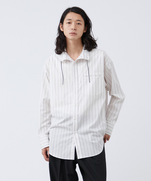 B.C STOCK（ベーセーストック）の「【Deux Allures/ドゥ アリュール】スタンドドロストシャツ（シャツ/ブラウス・メンズ・ホワイト/ブラウン・FREE）」の4枚目の写真