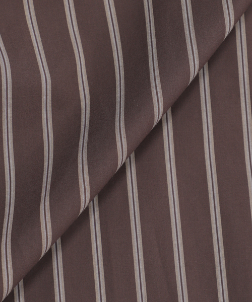 B.C STOCK（ベーセーストック）の「【Deux Allures/ドゥ アリュール】スタンドドロストシャツ（シャツ/ブラウス・メンズ・ホワイト/ブラウン・FREE）」の19枚目の写真