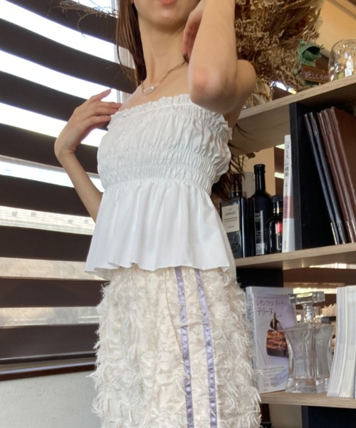 セール】フリル シャーリング 裾フレア チューブトップ ベアトップ