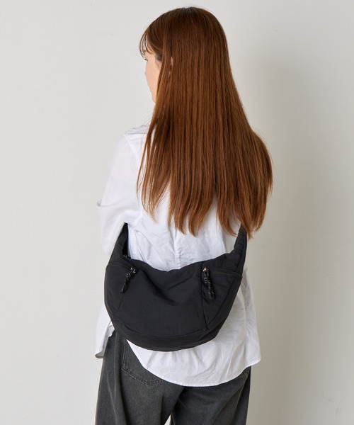 BIRTHDAY BAR（バースデイバー）の「綿ナイロンショルダージップボディバッグ（ショルダーバッグ・レディース・キャメル/アイボリー/グレー/ブラック・0）」の14枚目の写真