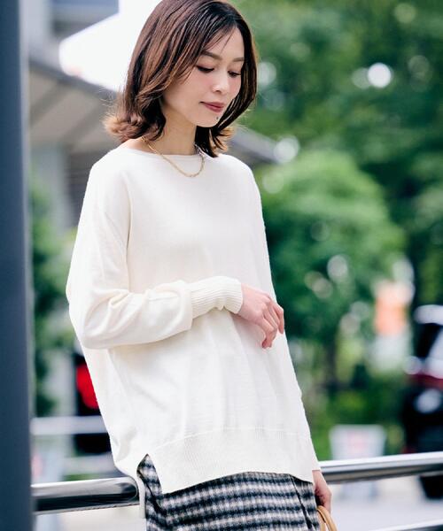 UNTITLED（アンタイトル）の「【8色展開/体型カバー】魅せる"タイムレスニット"（ニット/セーター・レディース・ブラック/グレー/オフホワイト/ナチュラル/ブルー系その他/パープル/レッド系1/ブラウン系その他・00/44/04/02/48）」の12枚目の写真