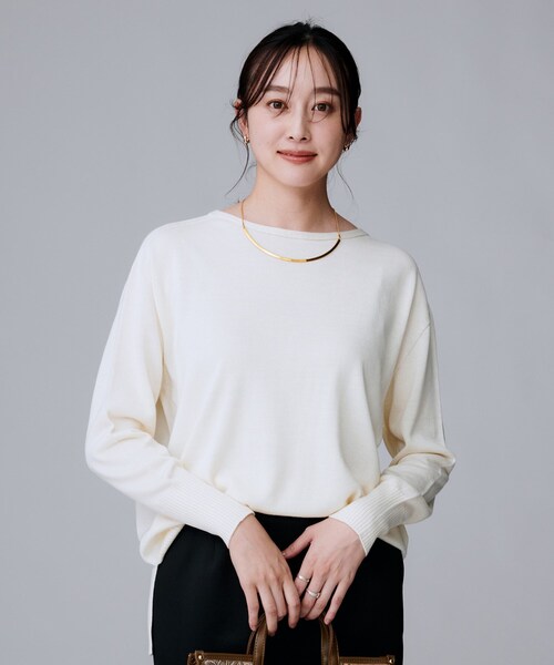 UNTITLED（アンタイトル）の「【8色展開/体型カバー】魅せる"タイムレスニット"（ニット/セーター・レディース・ブラック/グレー/オフホワイト/ナチュラル/ブルー系その他/パープル/レッド系1/ブラウン系その他・00/44/04/02/48）」の14枚目の写真