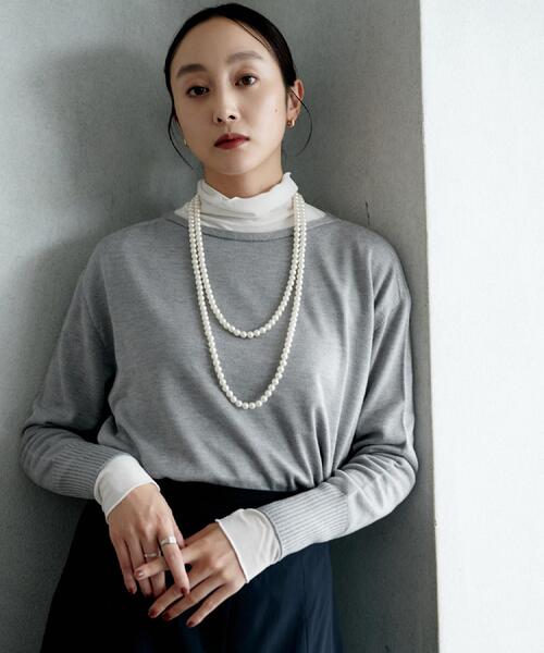 UNTITLED（アンタイトル）の「【8色展開/体型カバー】魅せる"タイムレスニット"（ニット/セーター・レディース・ブラック/グレー/オフホワイト/ナチュラル/ブルー系その他/パープル/レッド系1/ブラウン系その他・00/44/04/02/48）」の18枚目の写真