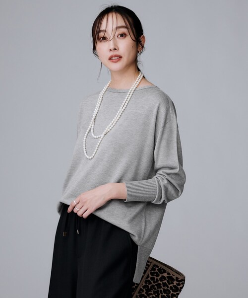 UNTITLED（アンタイトル）の「【8色展開/体型カバー】魅せる"タイムレスニット"（ニット/セーター・レディース・ブラック/グレー/オフホワイト/ナチュラル/ブルー系その他/パープル/レッド系1/ブラウン系その他・00/44/04/02/48）」の21枚目の写真