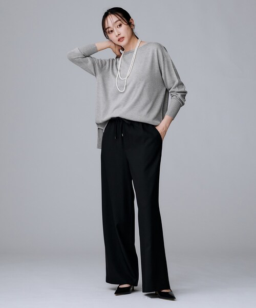 UNTITLED（アンタイトル）の「【8色展開/体型カバー】魅せる"タイムレスニット"（ニット/セーター・レディース・ブラック/グレー/オフホワイト/ナチュラル/ブルー系その他/パープル/レッド系1/ブラウン系その他・00/44/04/02/48）」の22枚目の写真