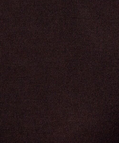 UNTITLED（アンタイトル）の「【8色展開/体型カバー】魅せる"タイムレスニット"（ニット/セーター・レディース・ブラック/グレー/オフホワイト/ナチュラル/ブルー系その他/パープル/レッド系1/ブラウン系その他・00/44/04/02/48）」の11枚目の写真