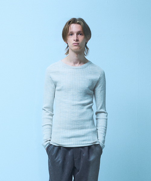 5351 POUR LES HOMMES(ゴーサンゴーイチプールオム)の「【25AW】ホールガーメント クルーネックニット(ニット/セーター・メンズ・ブラック/ホワイト/パープル・50/48/46/44)」の4枚目の写真