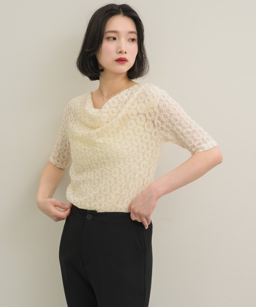 NEUNA（ヌナ）の「【上品見えする5分袖デザイン】ドレープレースハーフスリーヴトップス（Tシャツ/カットソー・レディース・ベージュ/アイボリー・FREE）」の12枚目の写真