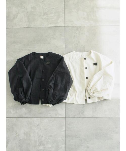 TSUHARU by Samansa Mos2（ツハルバイサマンサモスモス）の「アンティーク風ブローチ付きジャケット（ノーカラージャケット・レディース・ブラック/キナリ・F）」の17枚目の写真