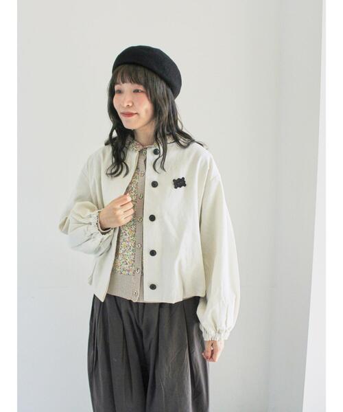 TSUHARU by Samansa Mos2（ツハルバイサマンサモスモス）の「アンティーク風ブローチ付きジャケット（ノーカラージャケット・レディース・ブラック/キナリ・F）」の14枚目の写真