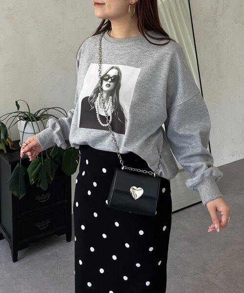 prose verse（プロズヴェール）の「パールネックレスフォトスウェット（スウェット・レディース・グレー/オフホワイト/ブラック・FREE）」の15枚目の写真