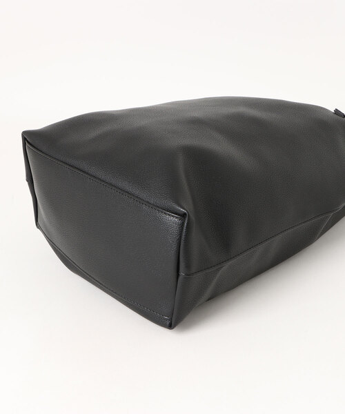 gossara(ゴサラ)の「合皮ショルダーバッグ(ショルダーバッグ・レディース・ブラウン/ブラック・FREE)」の3枚目の写真